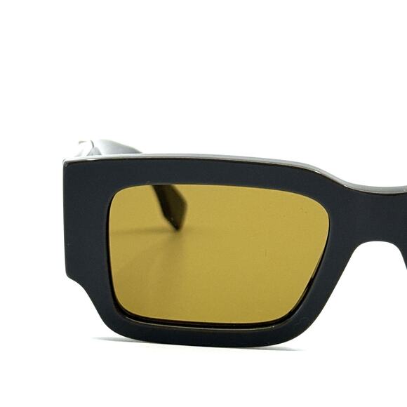 New, FENDI Sunglasses FE40131I 20E Authentic - Picture 4 of 12